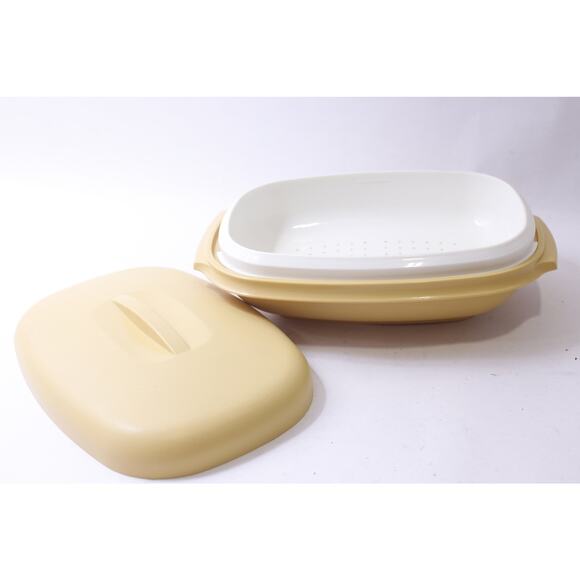 Tupperware Microwave Steamer, 3-piece, Plastic Food Container, Kitchen, Cooking - Picture 2 of 3